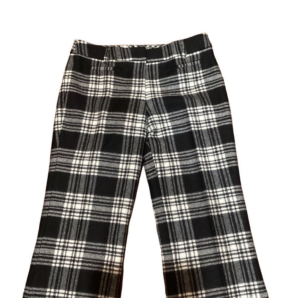 L.L. Bean black and cream plaid 100% Wool flare signature trousers size 10 - Picture 5 of 12